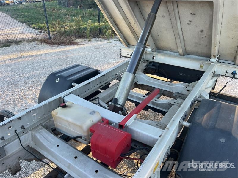 MAN TGE 3.120 Camion Benne Dump Truck Camion benne