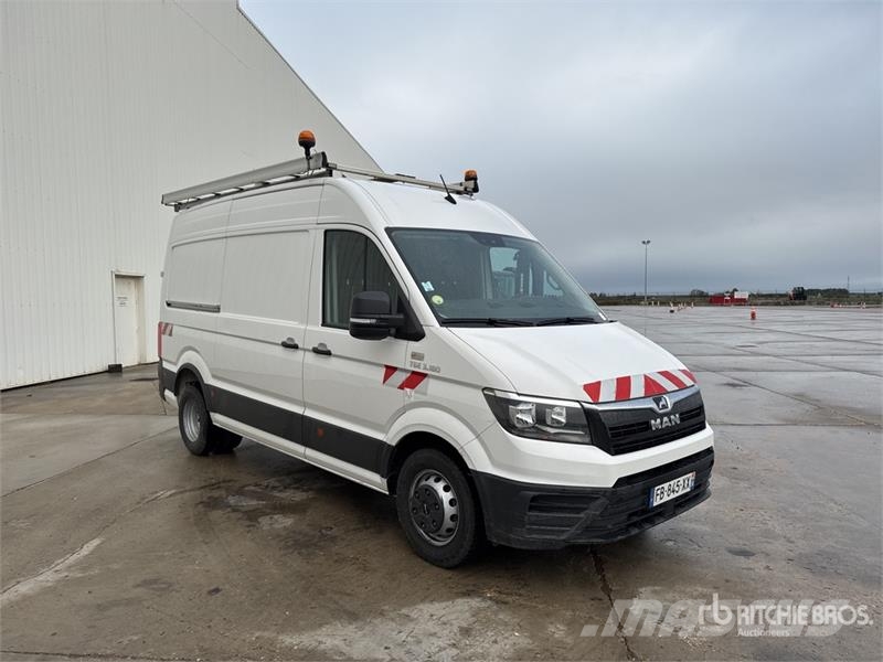 MAN TGE 3.180 Camion Fourgon Cargo Van Gesloten bedrijfswagens