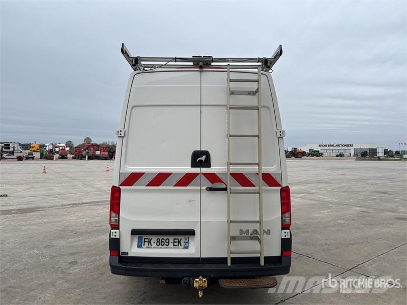 MAN TGE 3.180 Camion Fourgon Cargo Van Varevogne