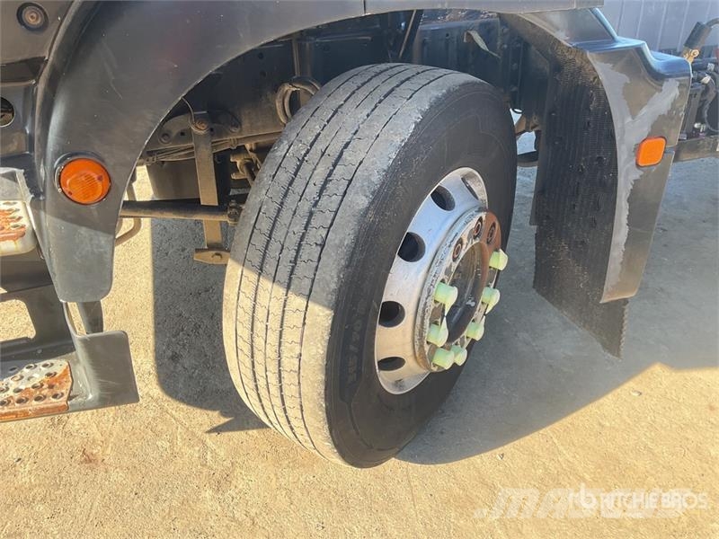 MAN TGM 18.290 4x2 Cab and Chassis Cabine si interior