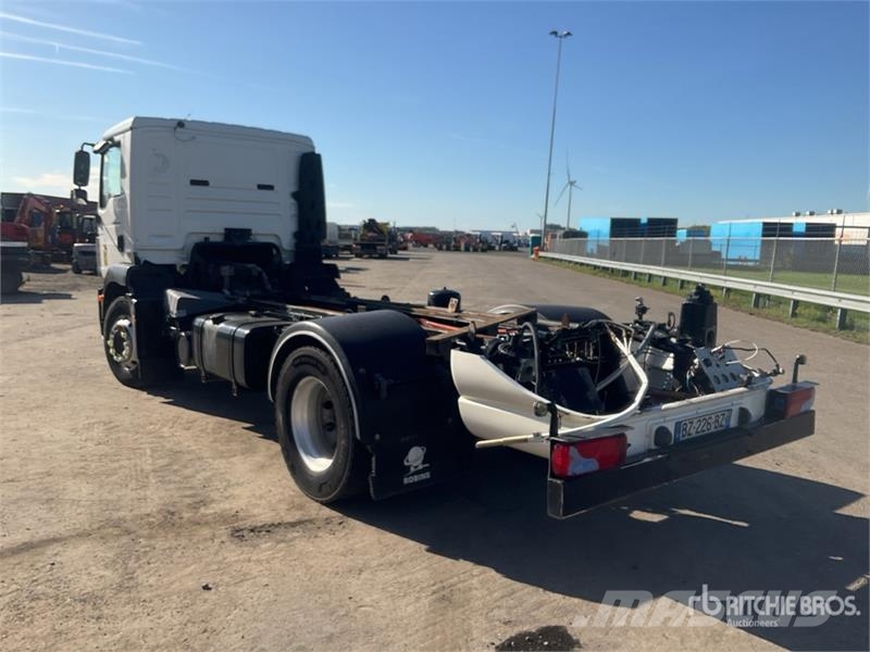 MAN TGM 18.290 4x2 Cab and Chassis Cabine si interior