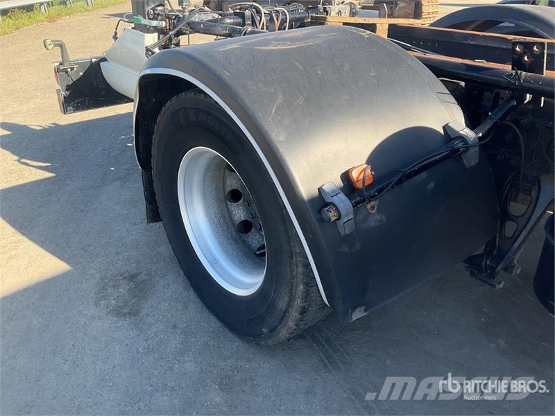 MAN TGM 18.290 4x2 Cab and Chassis Cabine si interior