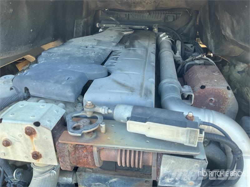 MAN TGM 18.290 4x2 Cab and Chassis Cabine si interior