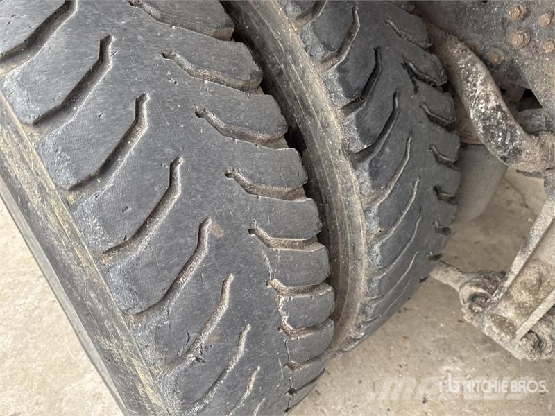 MAN TGS 35.440 8x4 Camion Benne Tri/A Dump Truck شاحنات قلابة