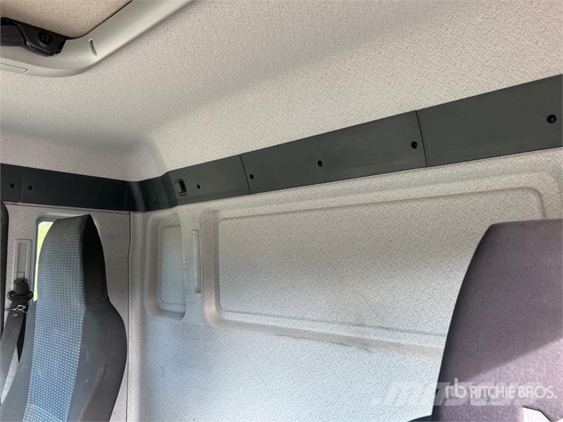 MAN TGS18.360 11500 L 4x4 Camion Citerne 4 compartimen Kamioni cisterne
