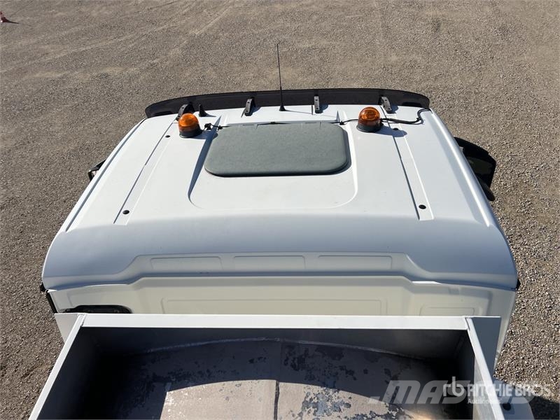 MAN TGS18.360 11500 L 4x4 Camion Citerne 4 compartimen Kamioni cisterne