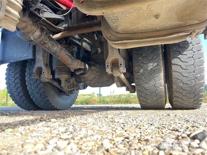 MAN TGS18.360 11500 L 4x4 Camion Citerne 4 compartimen Kamioni cisterne