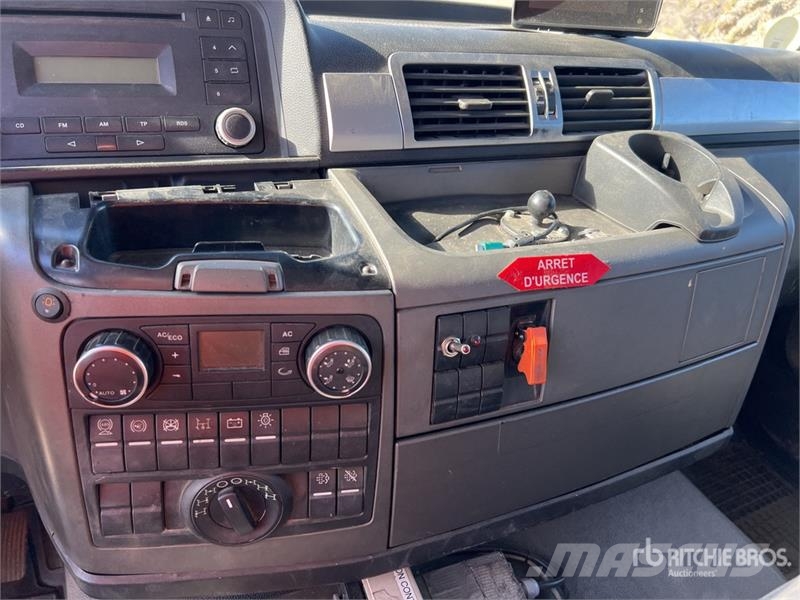 MAN TGS18.360 11500 L 4x4 Camion Citerne 4 compartimen Kamioni cisterne
