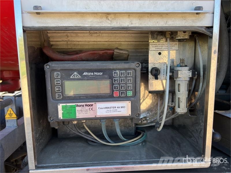 MAN TGS18.360 11500 L 4x4 Camion Citerne 4 compartimen Kamioni cisterne