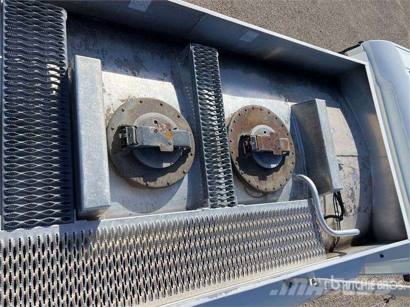 MAN TGS18.360 11500 L 4x4 Camion Citerne 4 compartimen Kamioni cisterne
