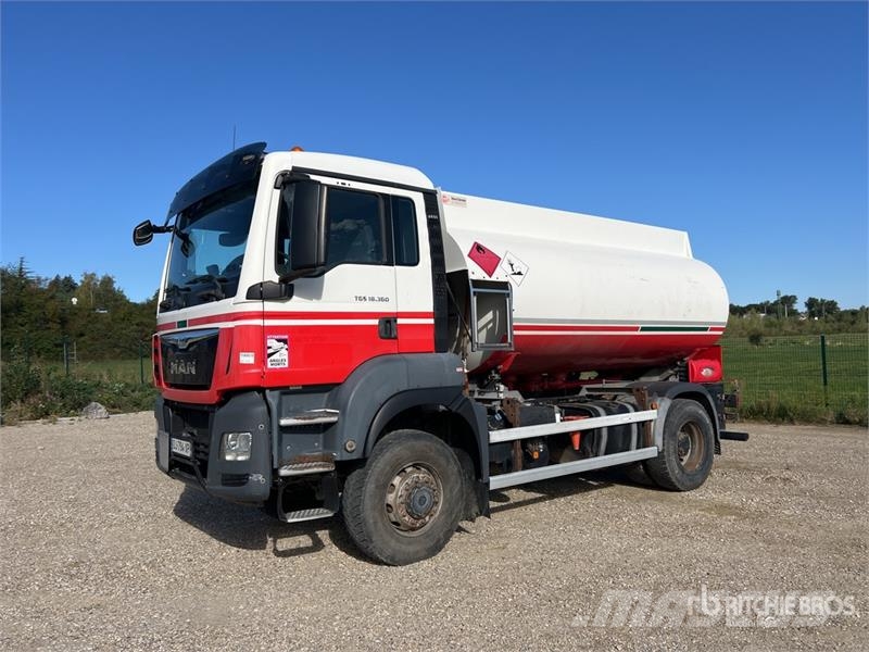 MAN TGS18.360 11500 L 4x4 Camion Citerne 4 compartimen Kamioni cisterne