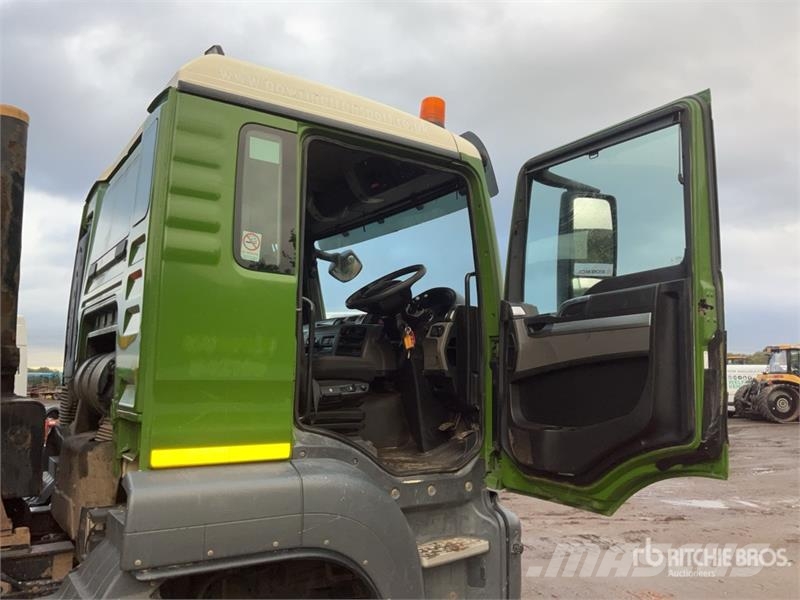MAN TGS35.420 8x4 Twin-Steer Extended Cab Tipper Quad/ Tipper trucks
