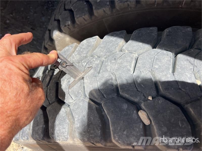 MAN TGS35.460 8x4 Camion Benne Ronde Tri/A Dump Truck شاحنات قلابة