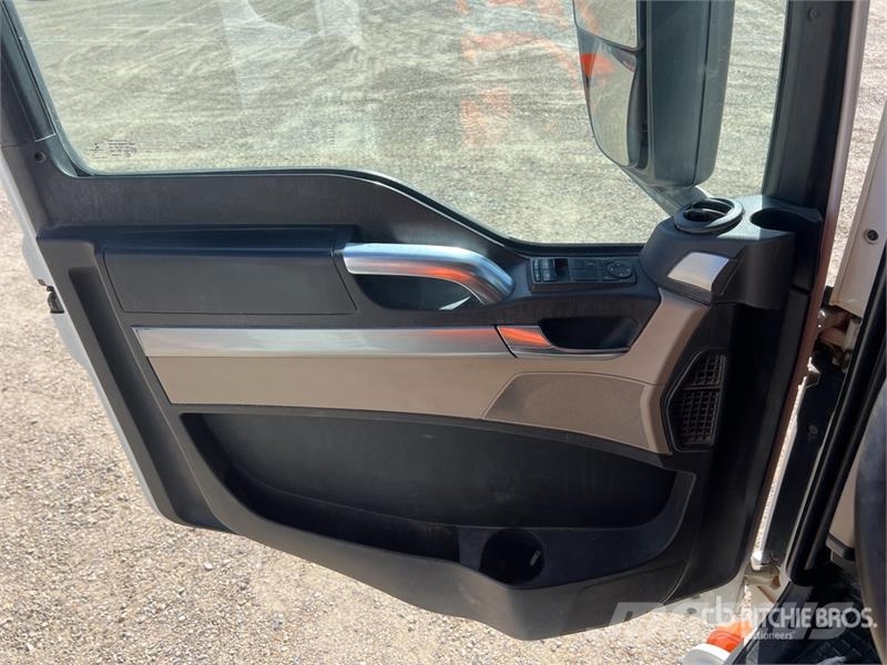 MAN TGS35.460 8x4 Camion Benne Ronde Tri/A Dump Truck شاحنات قلابة