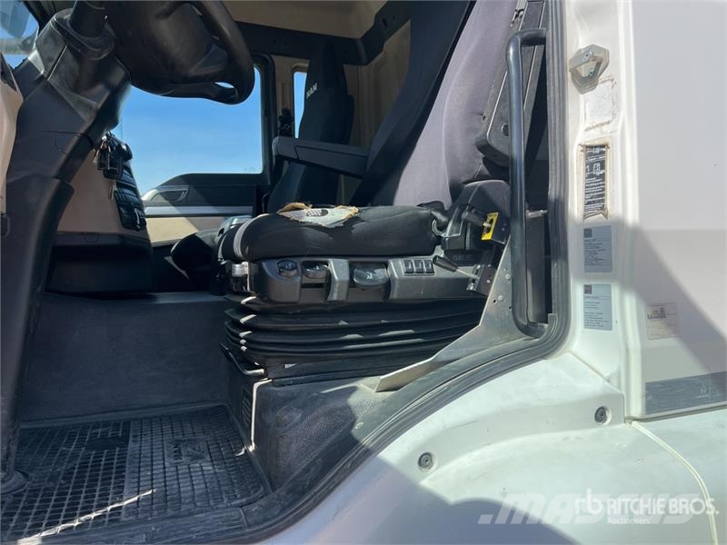 MAN TGS35.460 8x4 Camion Benne Ronde Tri/A Dump Truck شاحنات قلابة