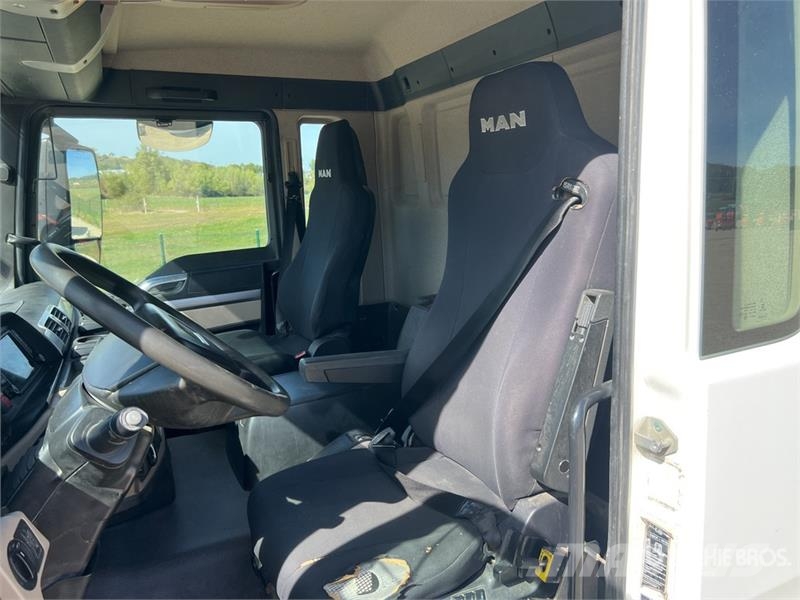 MAN TGS35.460 8x4 Camion Benne Ronde Tri/A Dump Truck شاحنات قلابة