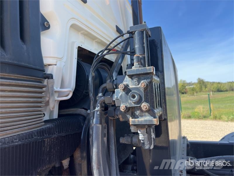 MAN TGS35.460 8x4 Camion Benne Ronde Tri/A Dump Truck شاحنات قلابة