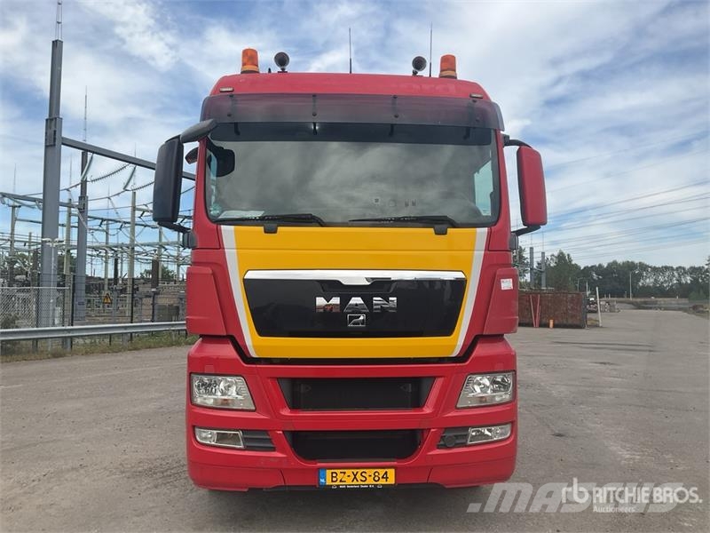 MAN TGX 26.480 6x2 Sleeper Flatbed Truck Camion plateau