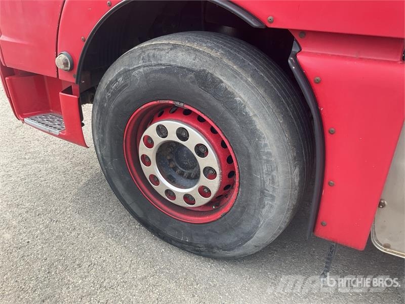 MAN TGX 26.480 6x2 Sleeper Flatbed Truck Camion plateau