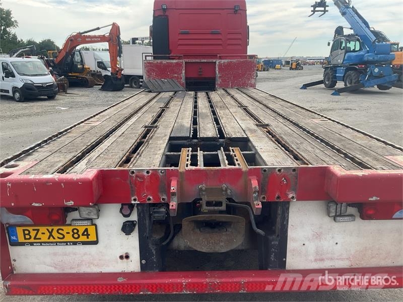 MAN TGX 26.480 6x2 Sleeper Flatbed Truck Camion plateau