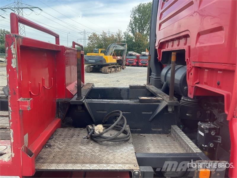 MAN TGX 26.480 6x2 Sleeper Flatbed Truck Camion plateau
