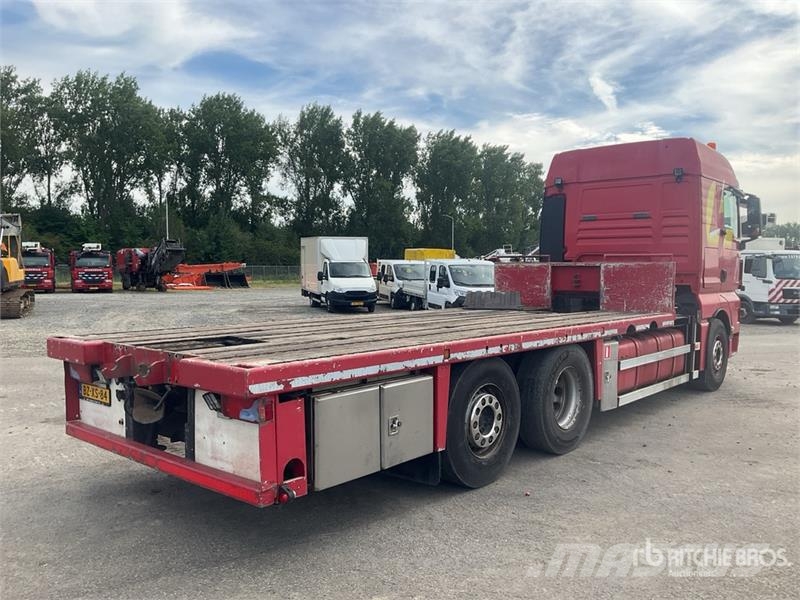 MAN TGX 26.480 6x2 Sleeper Flatbed Truck Camion plateau