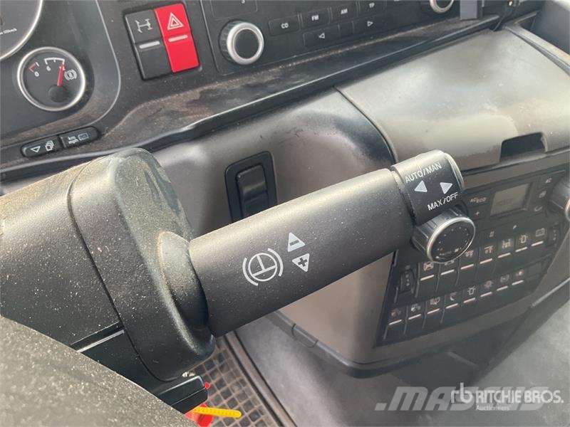MAN TGX 26.480 6x2 Sleeper Flatbed Truck Camion plateau