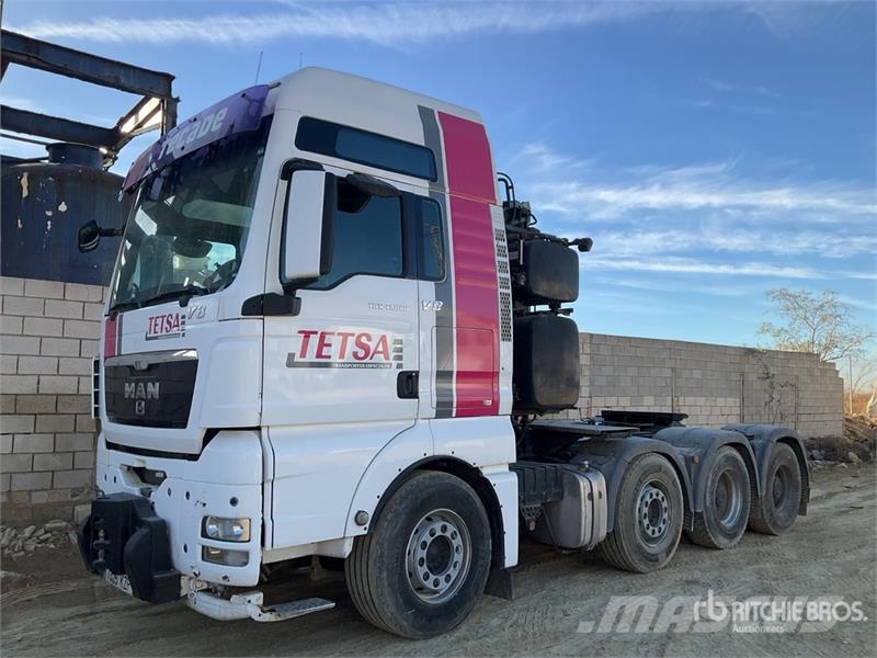 MAN TGX41.680 8x4 Heavy Haul Tri/A Sleeper Truck Tract Vilcēji