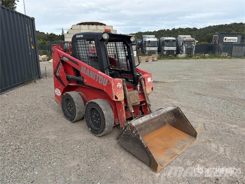 Manitou 1050R Chargeuse Compacte Sur Pneus Skid Steer Load Šmykom riadené nakladače