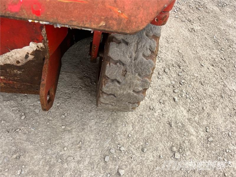 Manitou 105VJR Ανυψωτήρες με κατακόρυφους πυλώνες