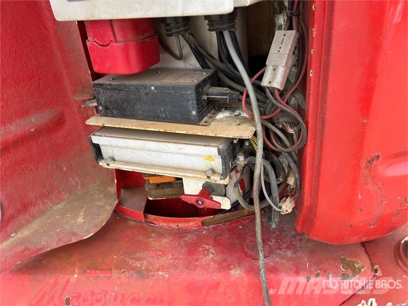 Manitou 105VJR Ανυψωτήρες με κατακόρυφους πυλώνες