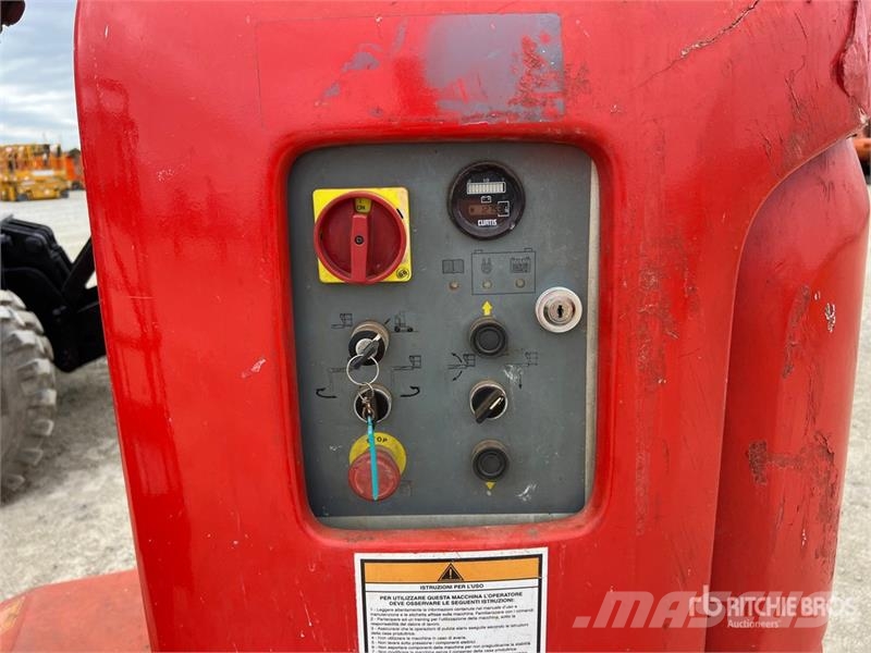 Manitou 105VJR Ανυψωτήρες με κατακόρυφους πυλώνες