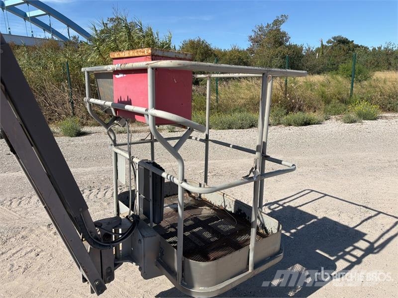 Manitou 120 AETJC Electric Nacelle Articulating Boom Lift Колінчаті підйомники