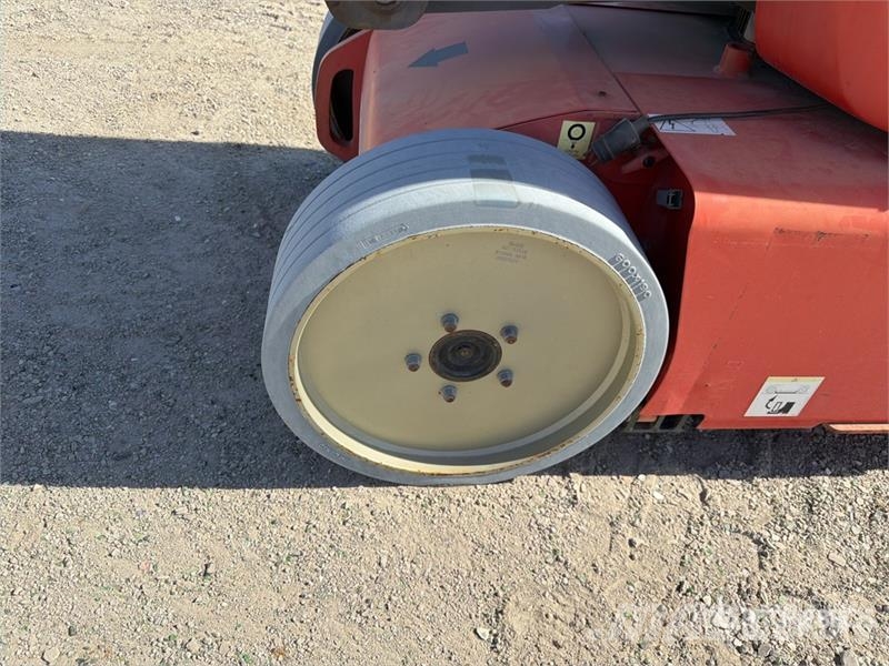 Manitou 120 AETJC Electric Nacelle Articulating Boom Lift Колінчаті підйомники