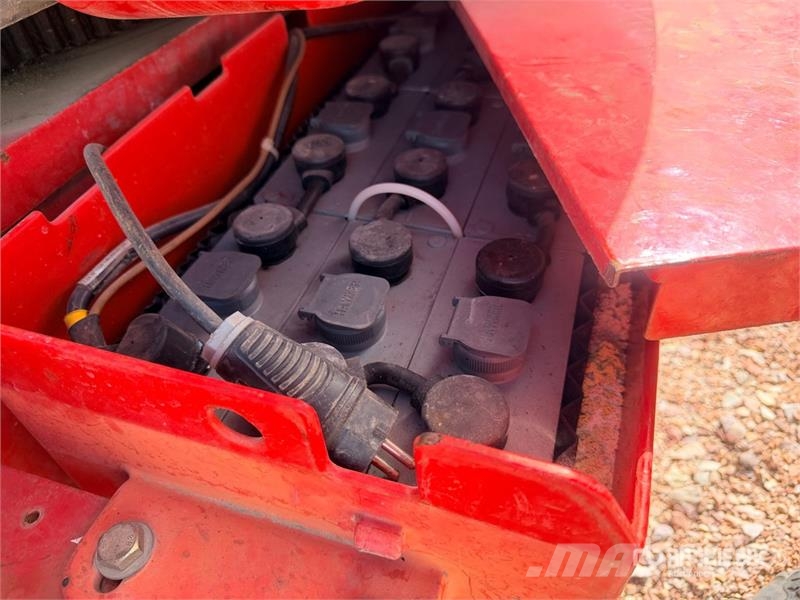 Manitou 150 AETJ Compact 2WD Electric Nacelle Articulee Ar Ανυψωτήρες με αρθρωτό βραχίονα