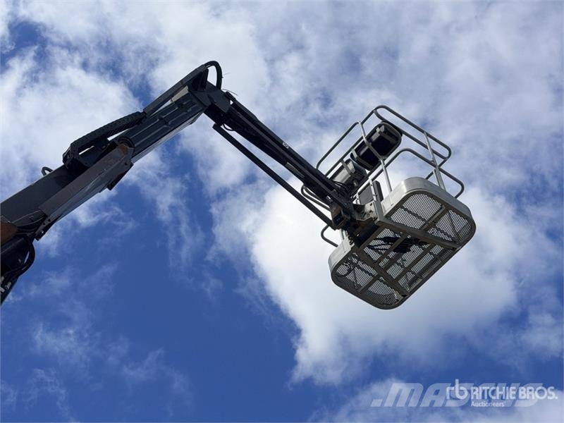 Manitou 150 AETJ Compact 2WD Electric Nacelle Articulee Ar Ανυψωτήρες με αρθρωτό βραχίονα
