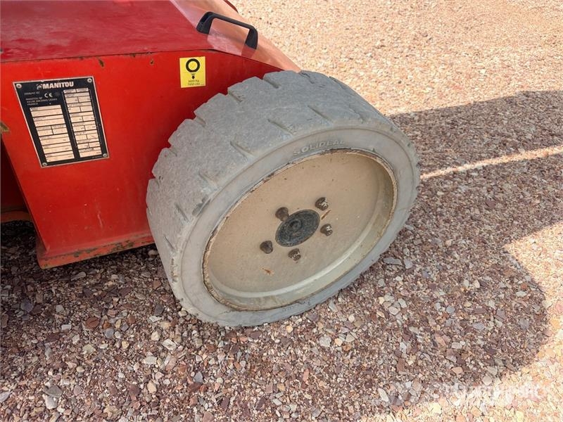 Manitou 150 AETJ Compact 2WD Electric Nacelle Articulee Ar Ανυψωτήρες με αρθρωτό βραχίονα