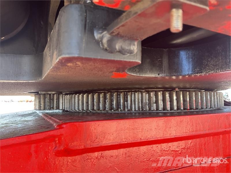 Manitou 160 ATJ 4WD Diesel Articulating Boom Lift 관절형 전동이동 리프트