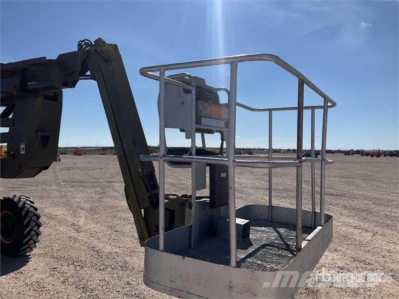 Manitou 160 ATJ 4WD Diesel Articulating Boom Lift 관절형 전동이동 리프트