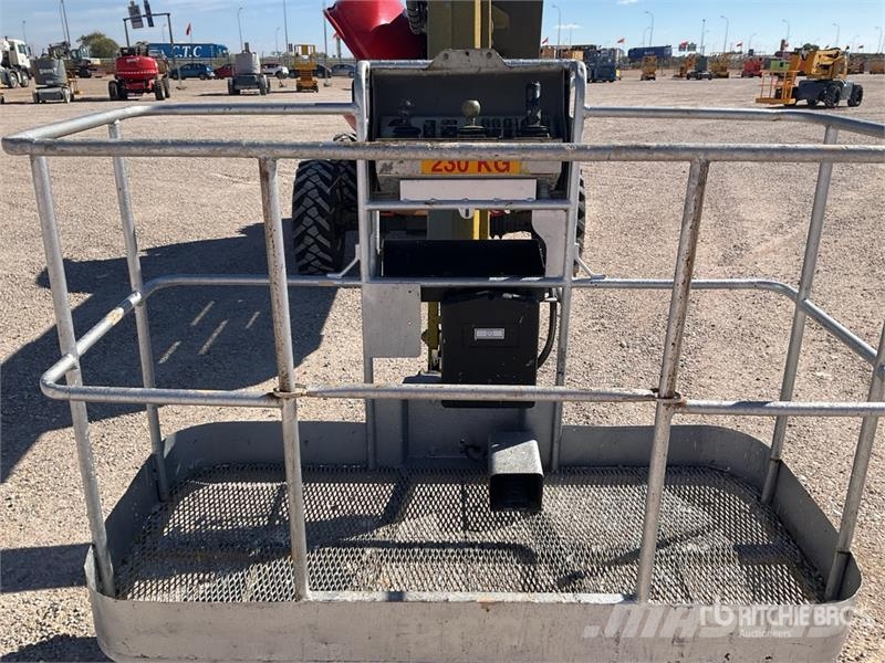 Manitou 160 ATJ 4WD Diesel Articulating Boom Lift 관절형 전동이동 리프트
