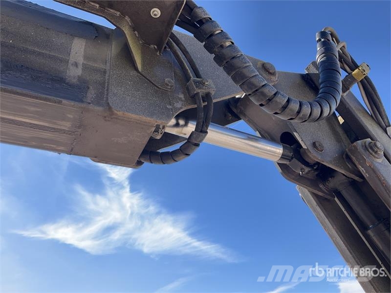 Manitou 160 ATJ 4WD Diesel Articulating Boom Lift 관절형 전동이동 리프트