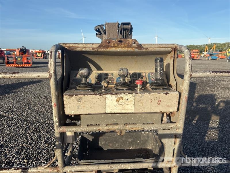 Manitou 160AJT Zglobne dvižne ploščadi