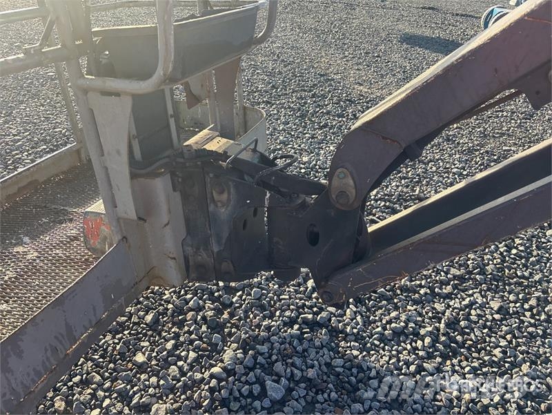 Manitou 160AJT Zglobne dvižne ploščadi