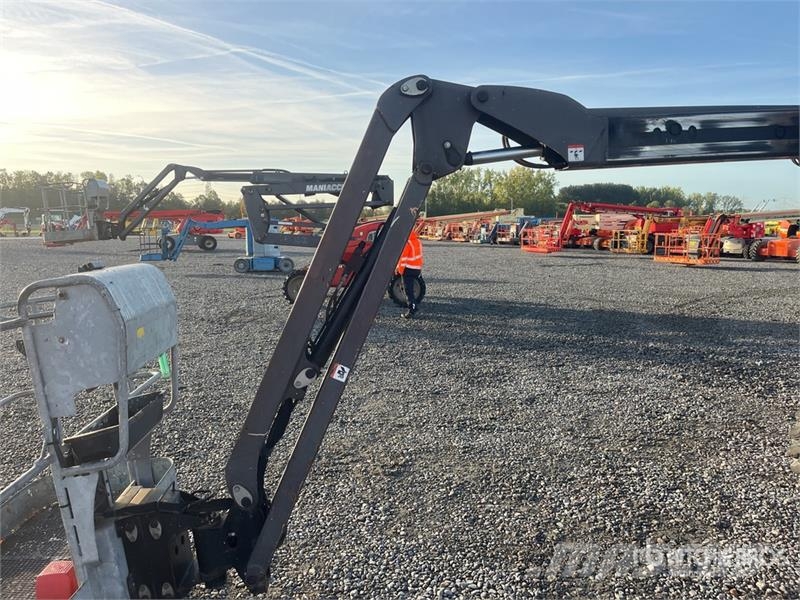 Manitou 160ATJ رافعات سلة مفصلية