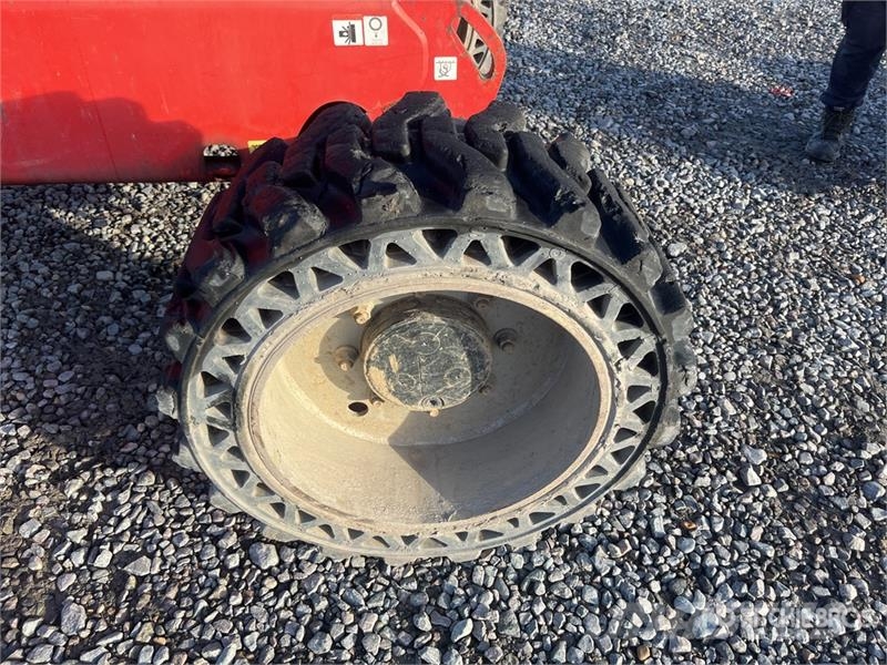 Manitou 160ATJ رافعات سلة مفصلية