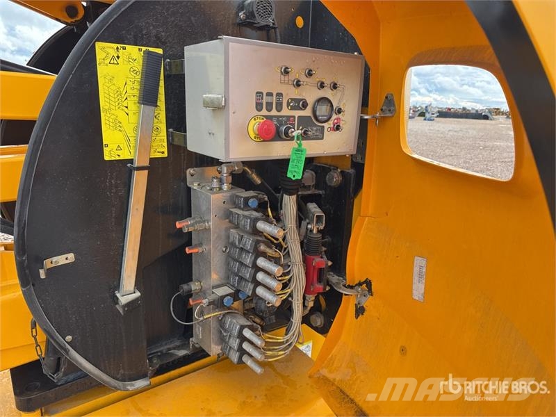 Manitou 170 AETJ L 2WD Electric Nacelle Articulee Electriq Ανυψωτήρες με αρθρωτό βραχίονα