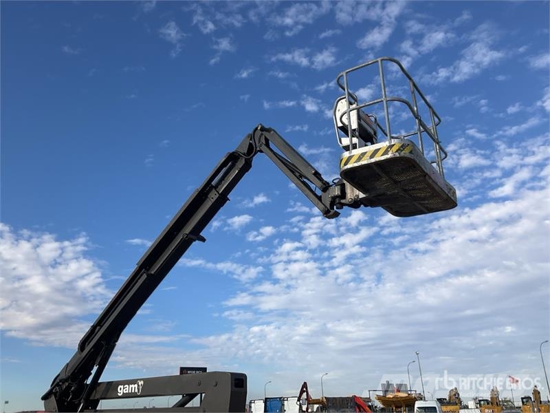 Manitou 180ATJ 4WD Diesel Articulating Boom Lift 관절형 전동이동 리프트
