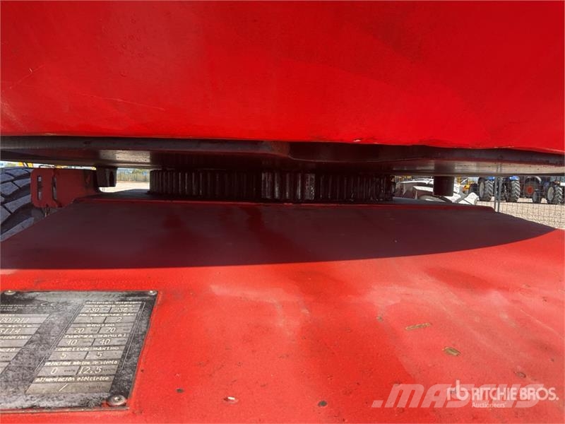 Manitou 180ATJ 4WD Diesel 18 mts Articulating Boom Lift 관절형 전동이동 리프트