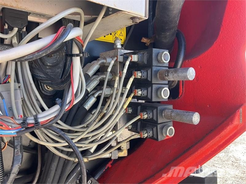 Manitou 180ATJ 4WD Diesel 18 mts Articulating Boom Lift 관절형 전동이동 리프트