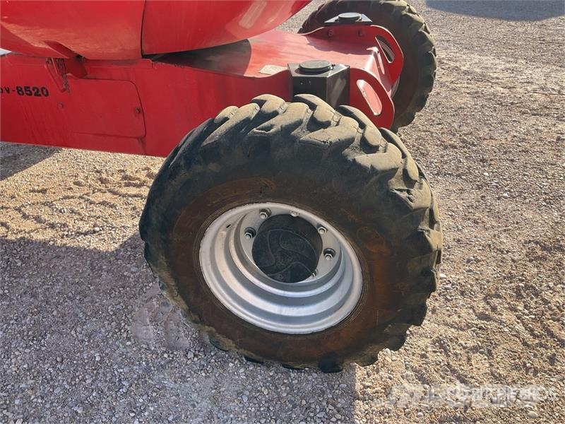 Manitou 180ATJ 4WD Diesel Articulating Boom Lift 관절형 전동이동 리프트
